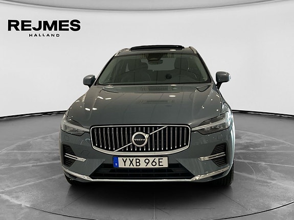 Volvo XC60 8 of 13