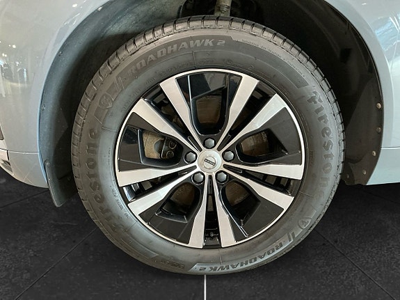 Volvo XC60 9 of 13