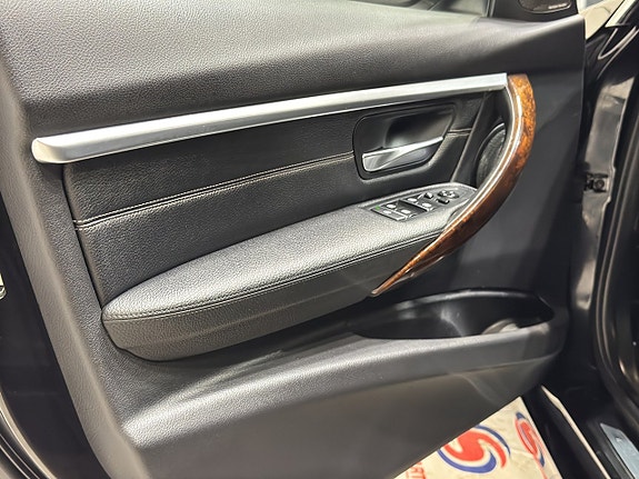 BMW 320 17 of 24