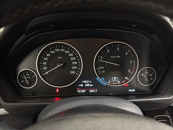 BMW 320 19 of 24