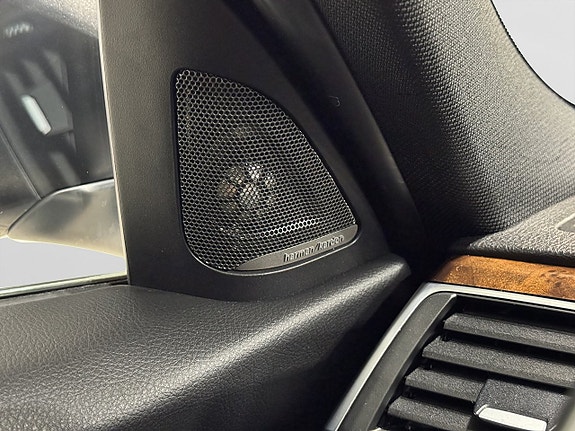 BMW 320 18 of 24