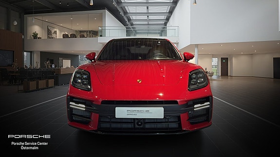 Porsche Panamera GTS 7 of 15