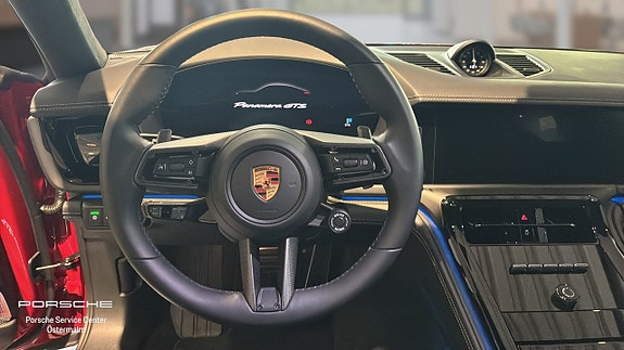 Porsche Panamera GTS 13 of 15