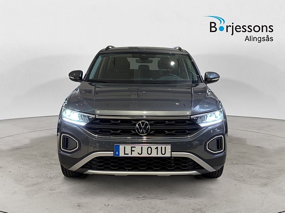 Volkswagen T-Roc 5 of 5