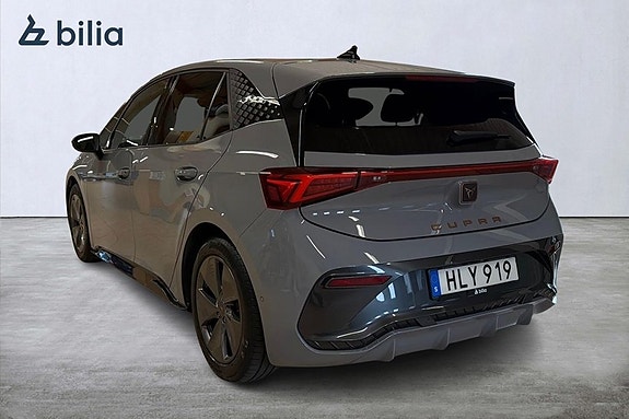Cupra Born 2 of 5