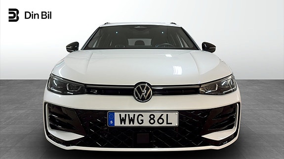 Volkswagen Passat 4 of 5