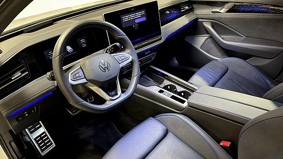 Volkswagen Passat 7 of 15
