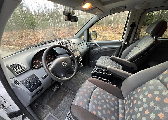 Mercedes-Benz Vito 111 9 of 15