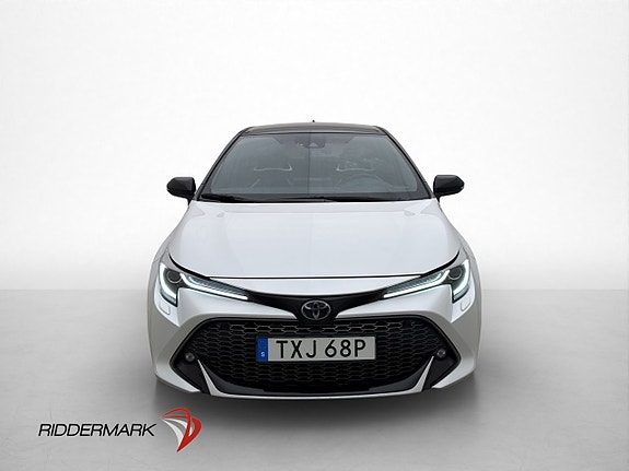 Toyota Corolla 2 of 27