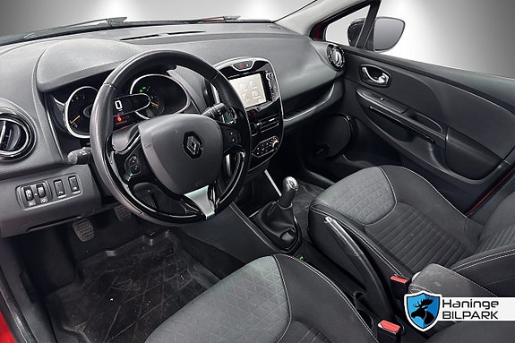 Renault Clio 9 of 14