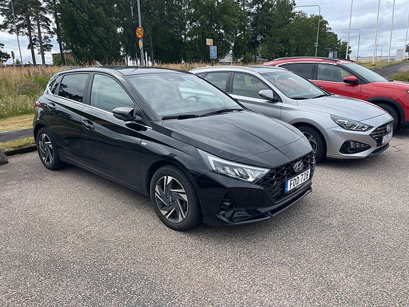 Hyundai i20 2 of 3