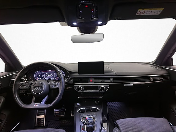 Audi A4 14 of 30