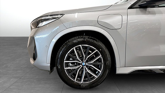 BMW X1 9 of 13