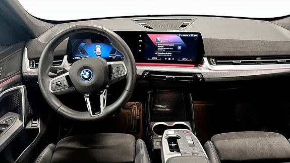BMW X1 4 of 5