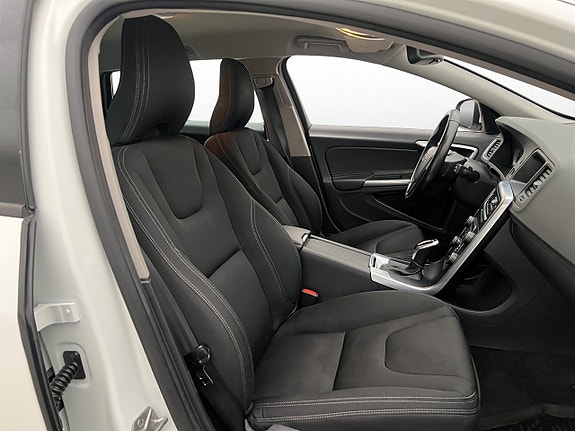 Volvo V60 24 of 30