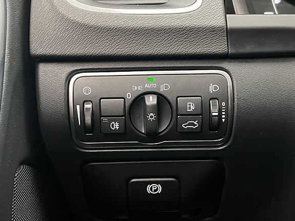 Volvo V60 14 of 30