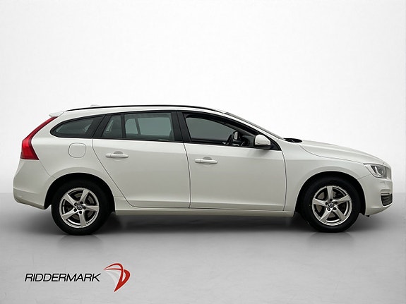 Volvo V60 9 of 30