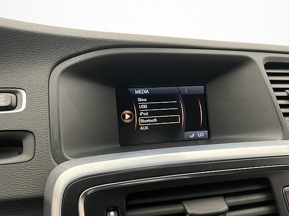 Volvo V60 20 of 30