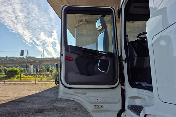 SCANIA R500 6x2 5 of 5
