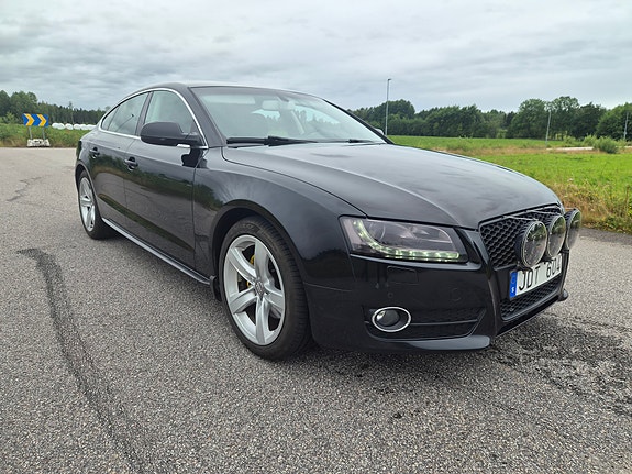 Audi A5 2 of 5