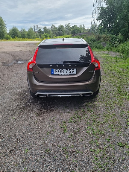 Volvo V60 Cross Country 5 of 5