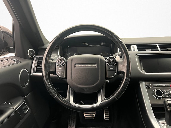 Land Rover Range Rover Sport 17 of 30