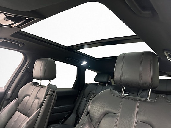 Land Rover Range Rover Sport 14 of 30