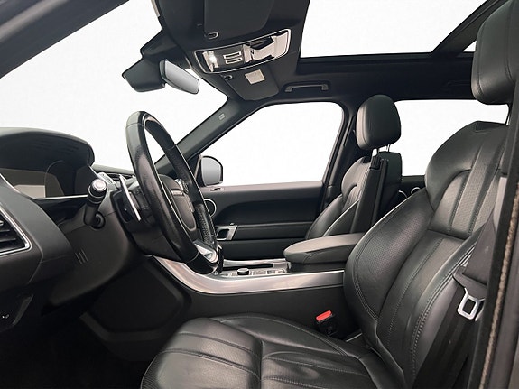 Land Rover Range Rover Sport 13 of 30