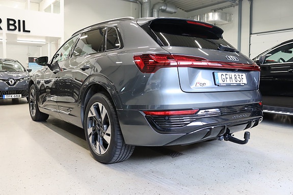 Audi Q8 e-tron 5 of 5