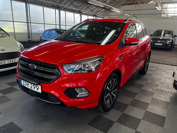 Ford Kuga 2 of 5