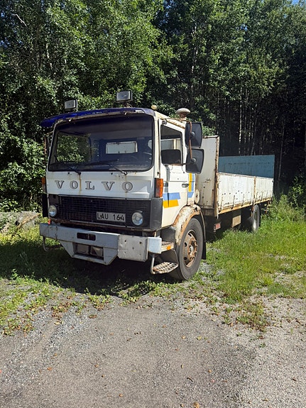 Volvo F611 2 of 4
