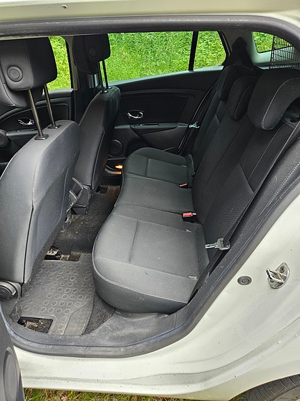 Renault Megane III 4 of 5