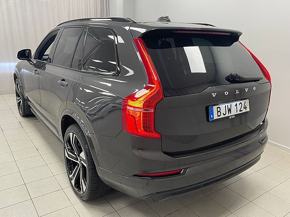 Volvo XC90 3 of 5