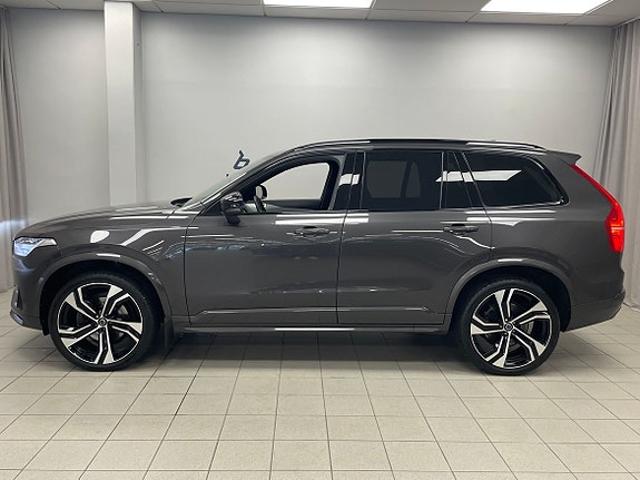 Volvo XC90 2 of 5