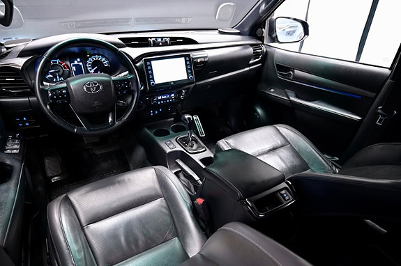 Toyota HiLux 11 of 21