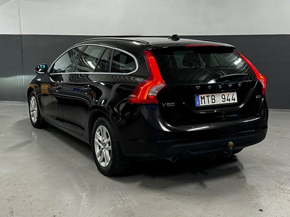 Volvo V60 7 of 23