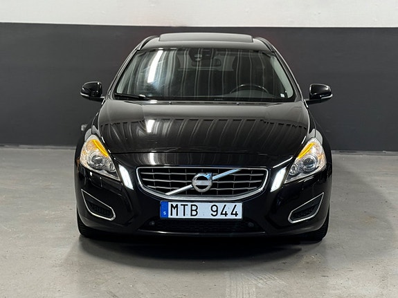 Volvo V60 3 of 23