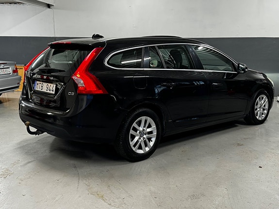 Volvo V60 9 of 23