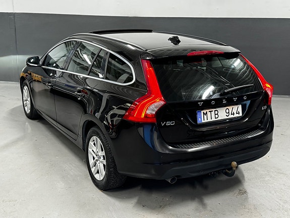 Volvo V60 8 of 23