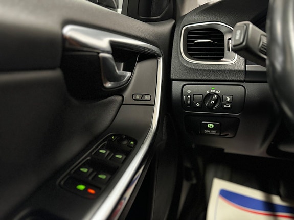 Volvo V60 20 of 23