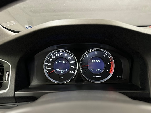 Volvo V60 17 of 23