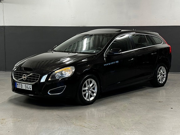 Volvo V60 4 of 23