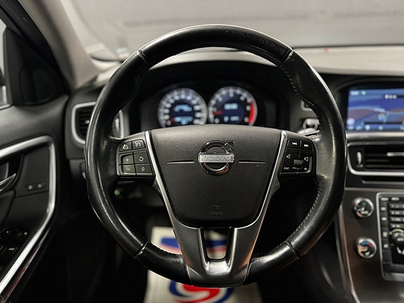 Volvo V60 16 of 23