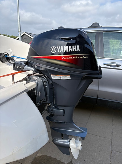 Cremo 381CC 2023 – Demobåt med Yamaha 9,9 hk & helt ny Tiki-trailer 5 of 5