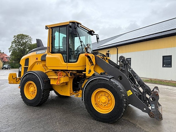 Volvo L60H lastmaskin, 9200 tim, svensksåld 3 of 7