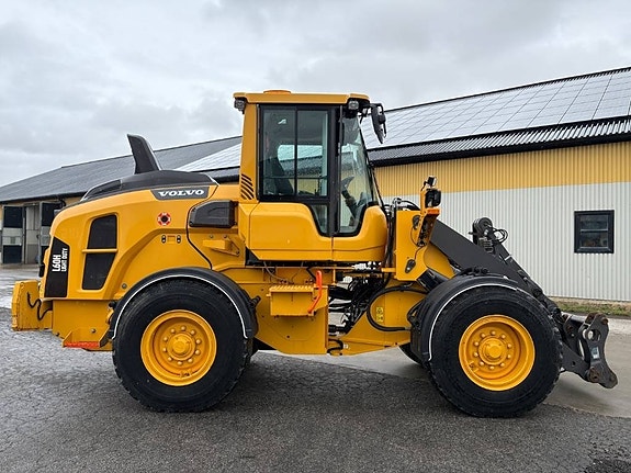 Volvo L60H lastmaskin, 9200 tim, svensksåld 4 of 7