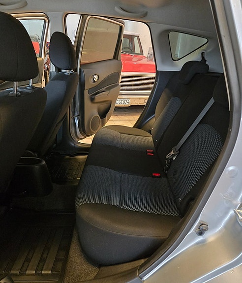 Nissan Note 6 of 11