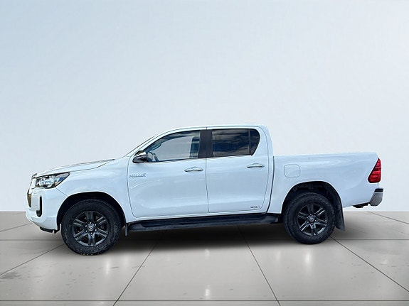 Toyota HiLux 4 of 5