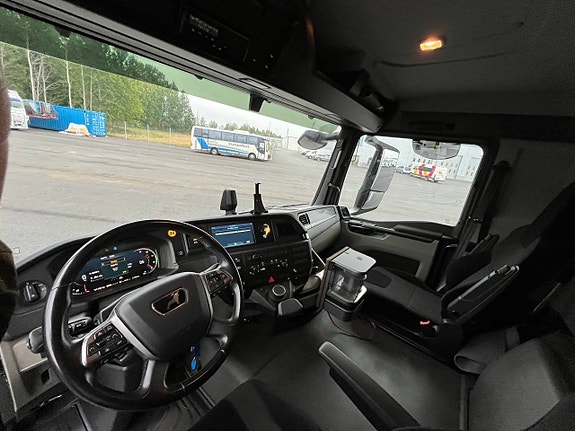TGS 26.430 6X2-4 LL CH Skåp, lyft VBG få mil 3 of 5