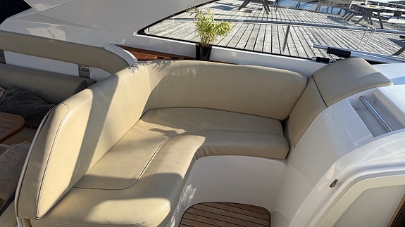 Fairline Targa 38 -08 | Volvo Penta D6-370 8 of 12